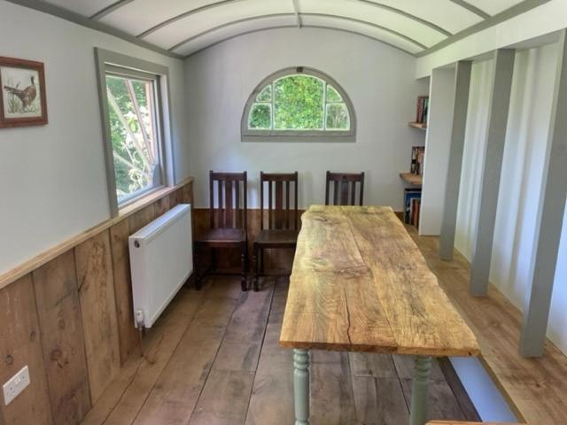 Bosvathick Cottage Constantine Bagian luar foto